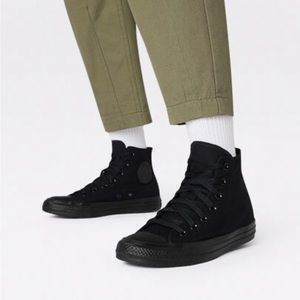 Chuck Taylor All Star Classic Unisex High Top Shoe Black